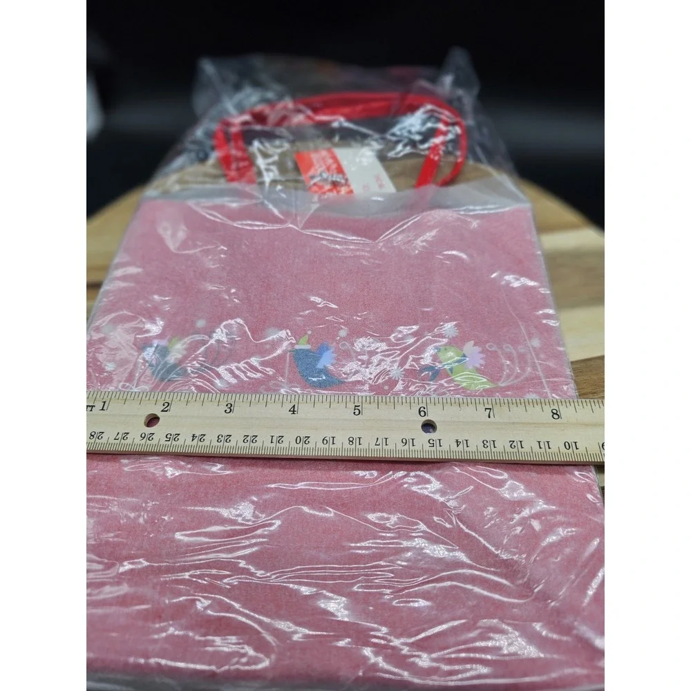 Vintage Liz Claiborne Christmas Vinyl Lunch Tote Cosmetic Counter‎ Giveaway
